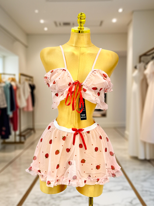 Jolie dentelle florale à la fraise, très populaire